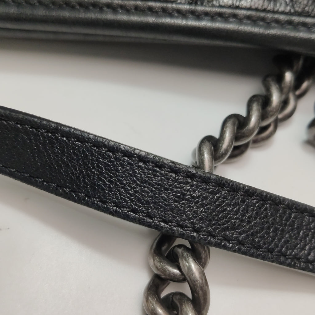 Chanel Casual Riviera Zip Quilted RHW
