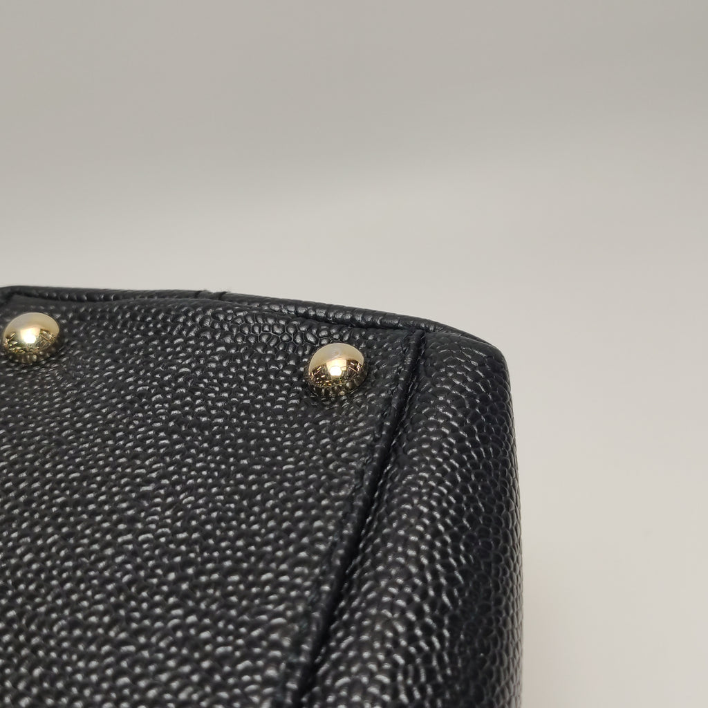 Chanel Wood Chain CC Hobo Black