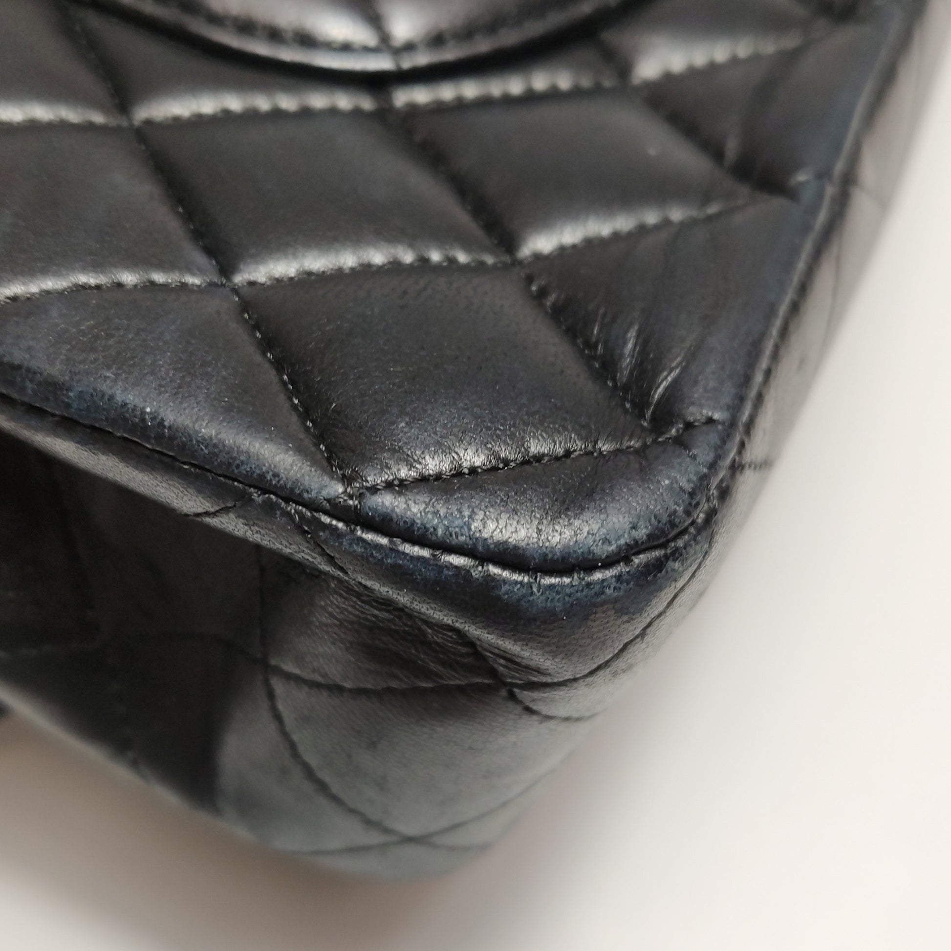 Chanel Classic Flap Medium Lambskin SHW