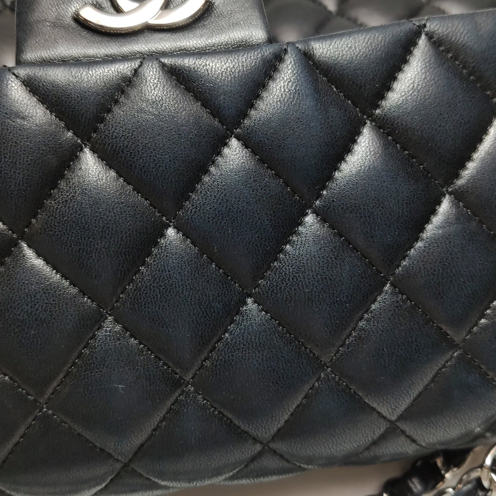 Chanel Classic Flap Medium Lambskin SHW