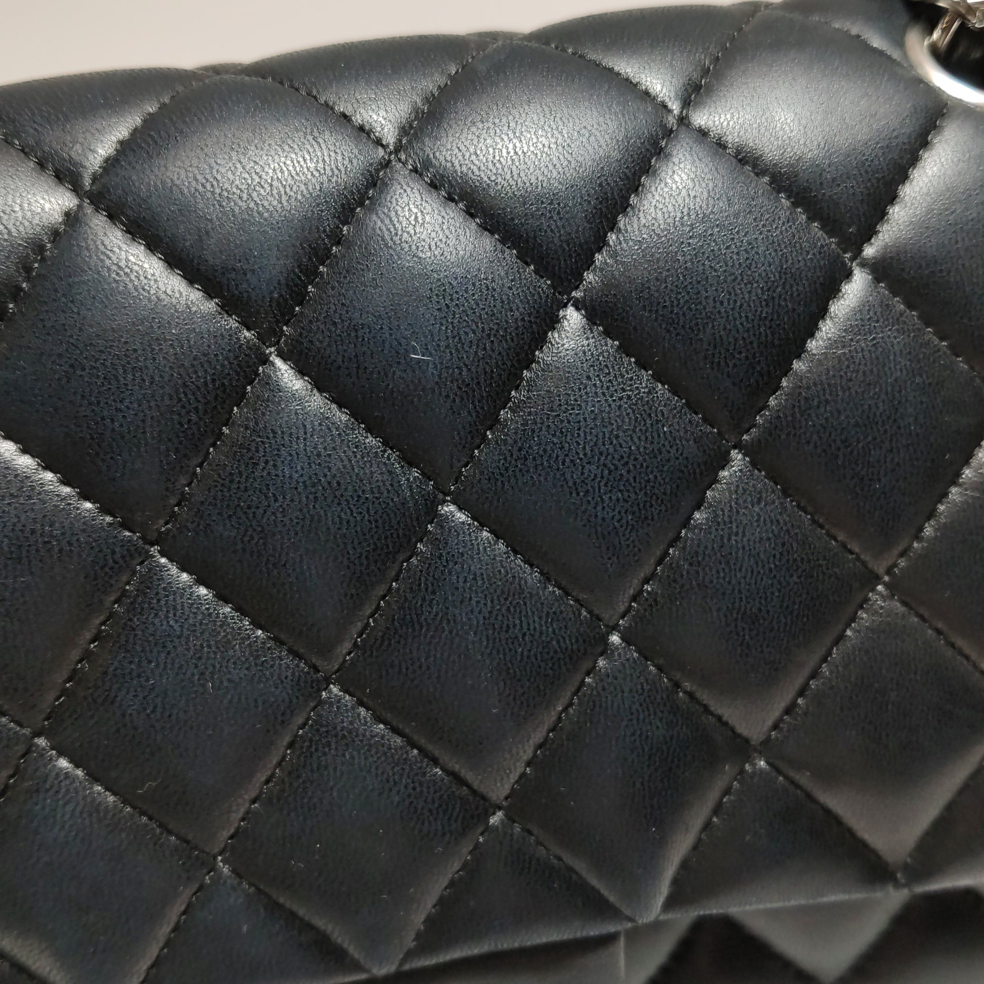 Chanel Classic Flap Medium Lambskin SHW