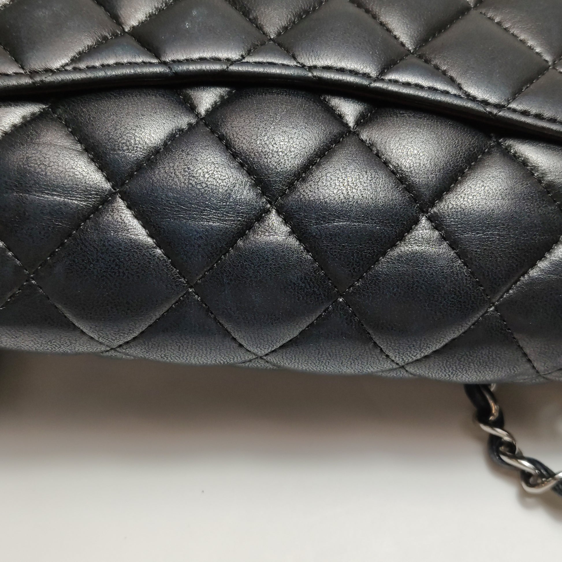 Chanel Classic Flap Medium Lambskin SHW
