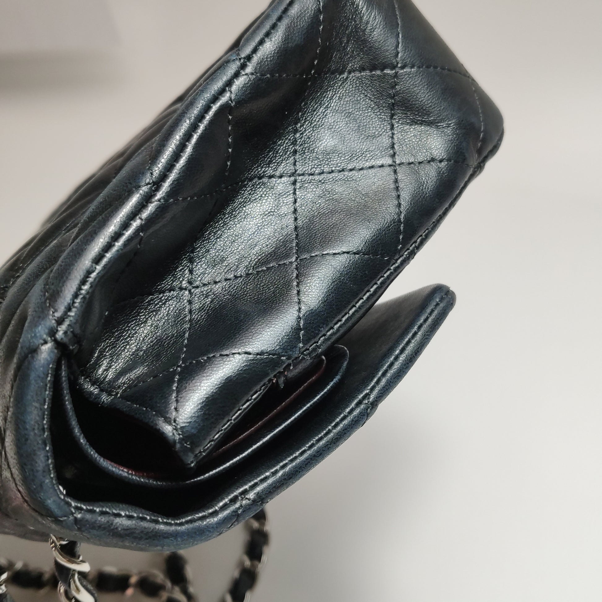 Chanel Classic Flap Medium Lambskin SHW