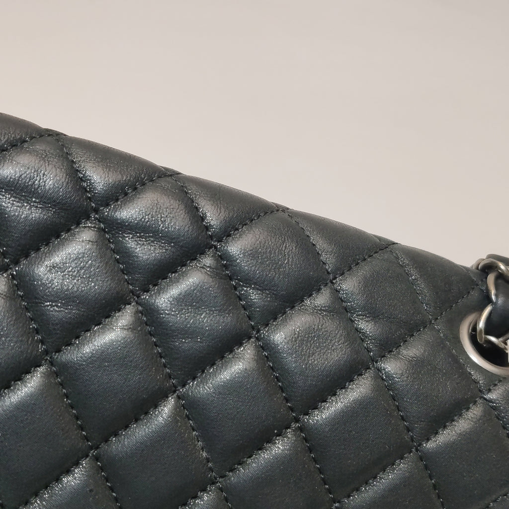 Chanel Chic Quilt Flap Dark Gray