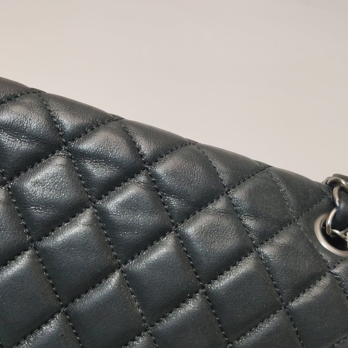 Chanel Chic Quilt Flap Dark Gray