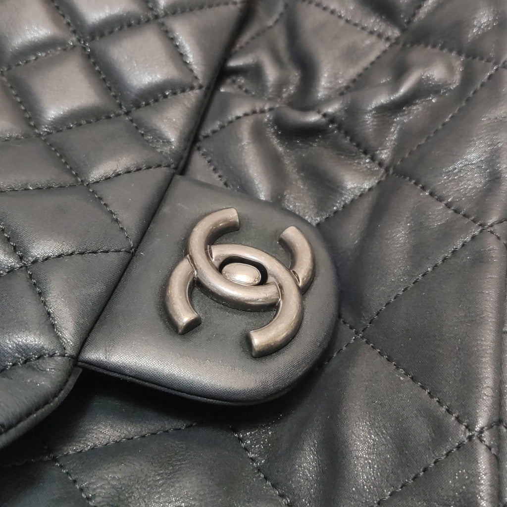 Chanel Chic Quilt Flap Dark Gray
