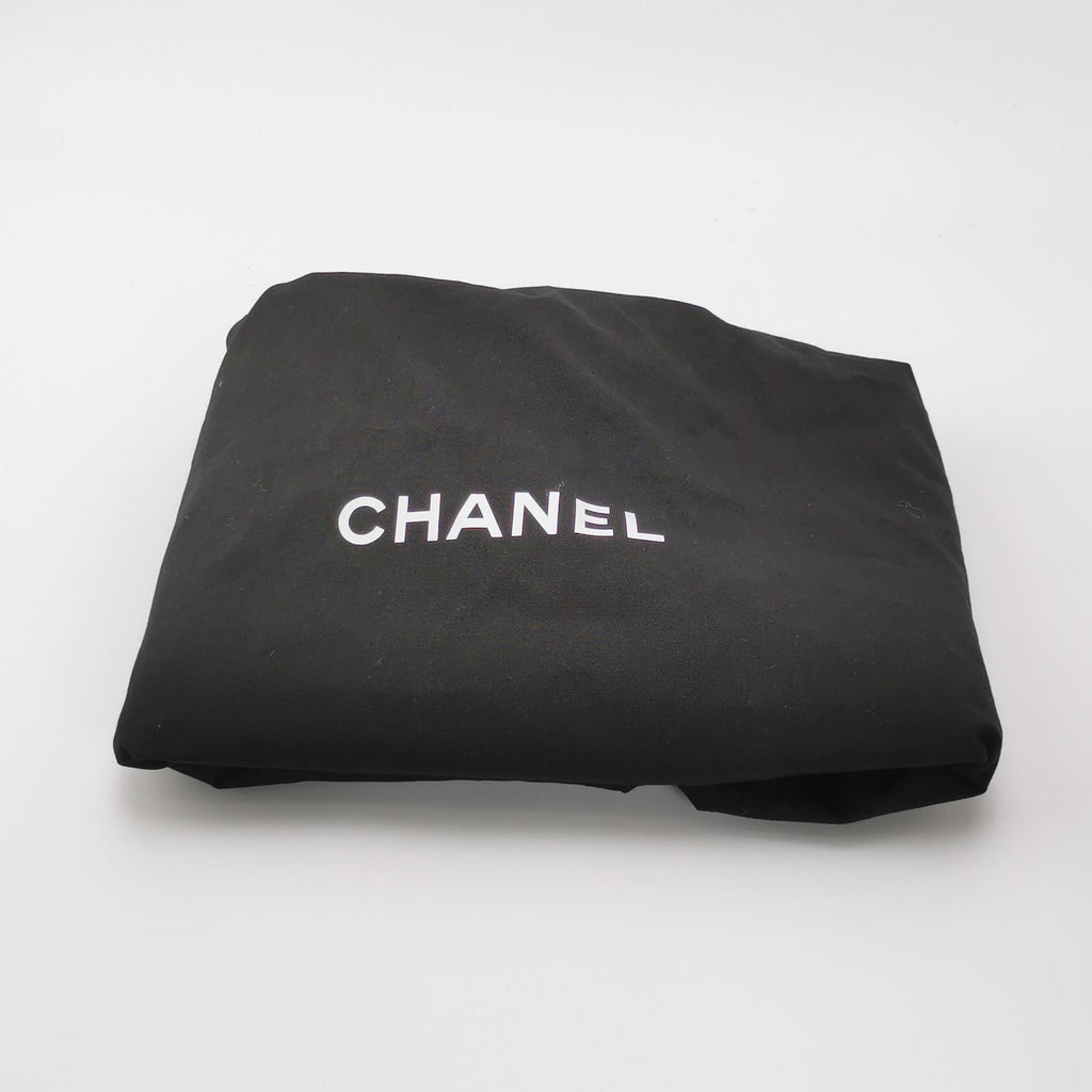 Chanel 25 Bag Medium Quilted Caviar
