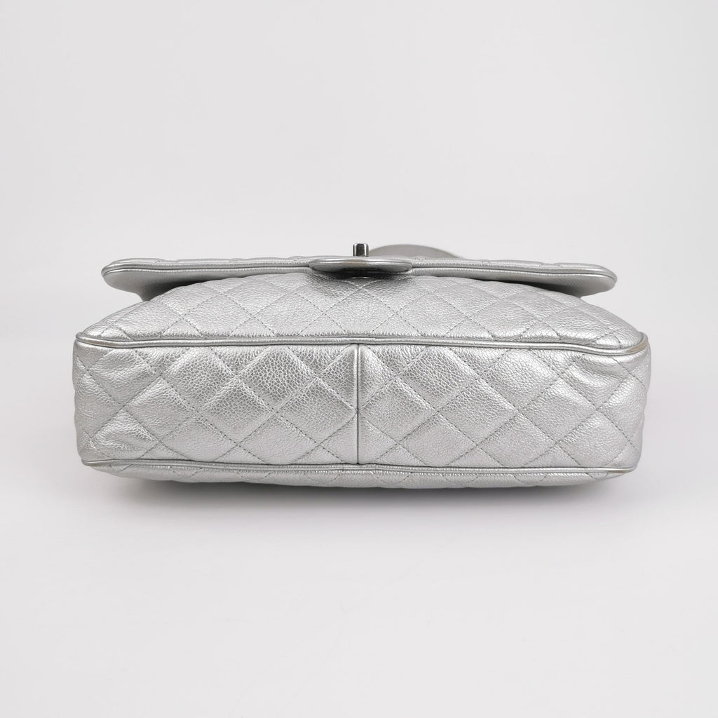 Chanel Quilted Small Chain Detail Flap Metallic Calfskin Silver