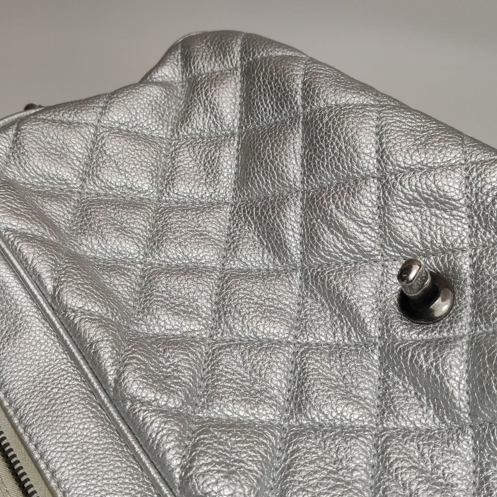 Chanel Quilted Small Chain Detail Flap Metallic Calfskin Silver