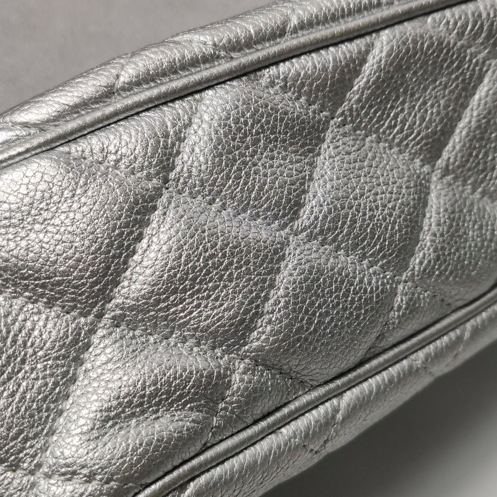 Chanel Quilted Small Chain Detail Flap Metallic Calfskin Silver