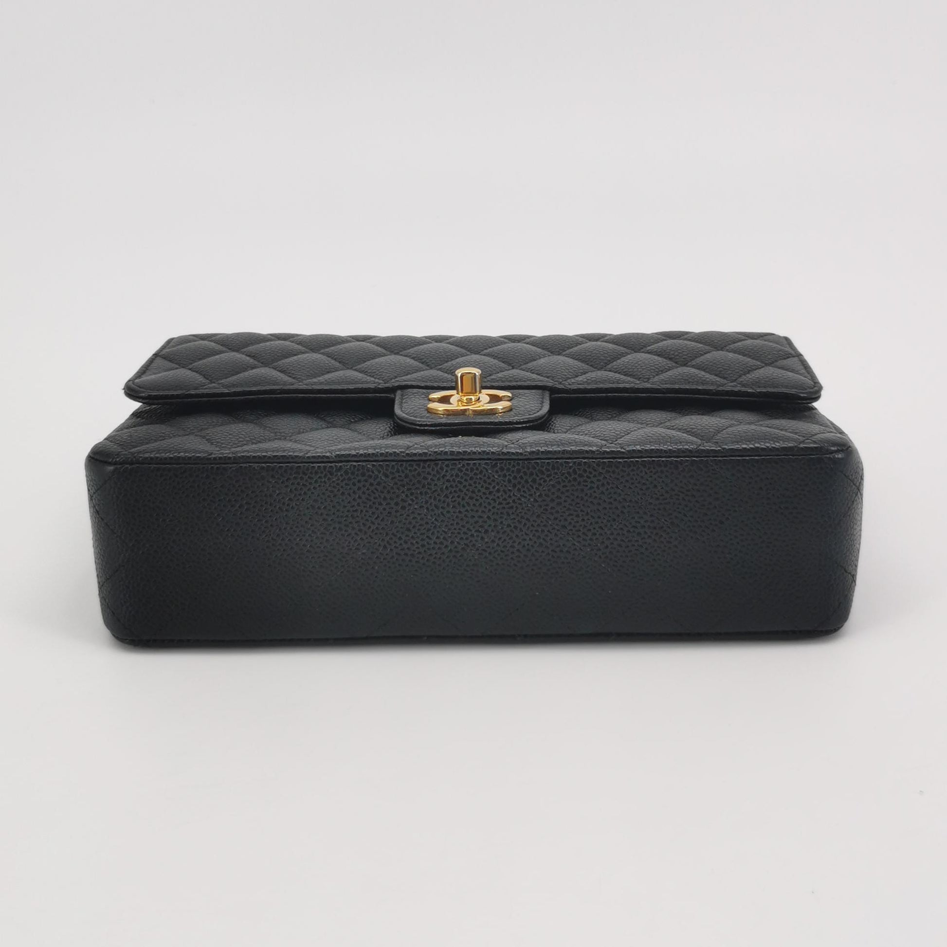Chanel Classic Double Flap Medium Caviar GHW