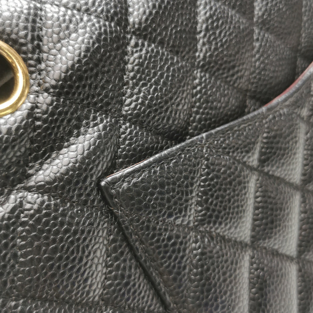 Chanel Classic Double Flap Medium Caviar GHW