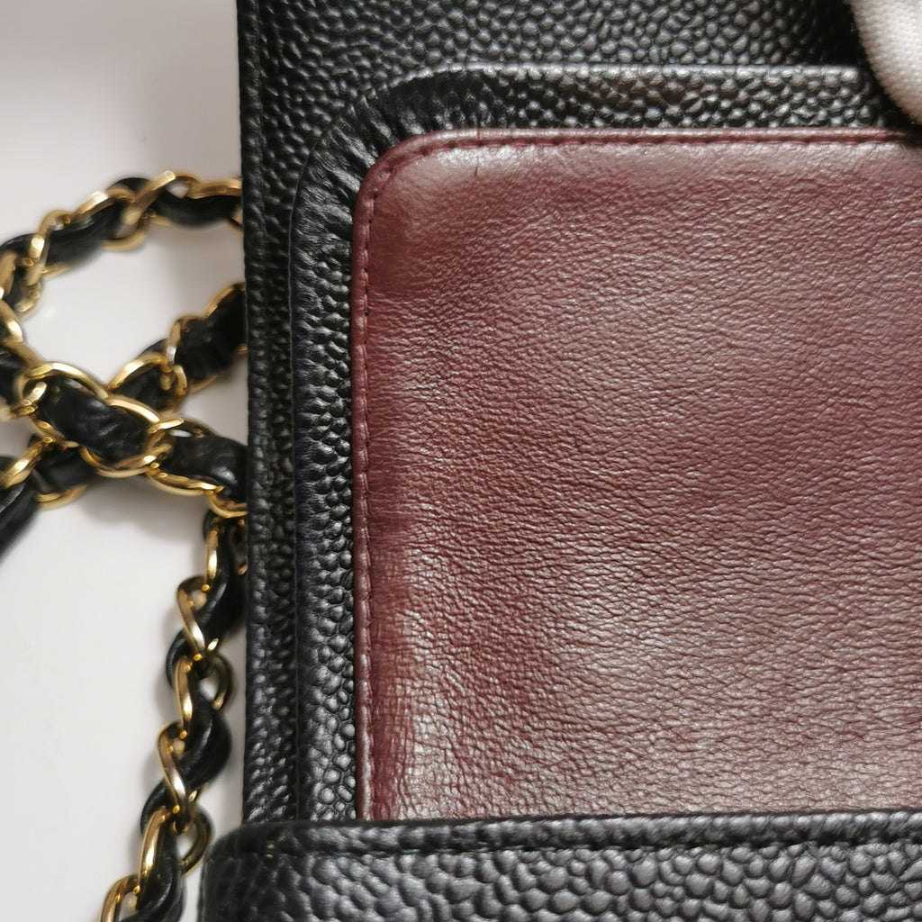 Chanel Classic Double Flap Medium Caviar GHW