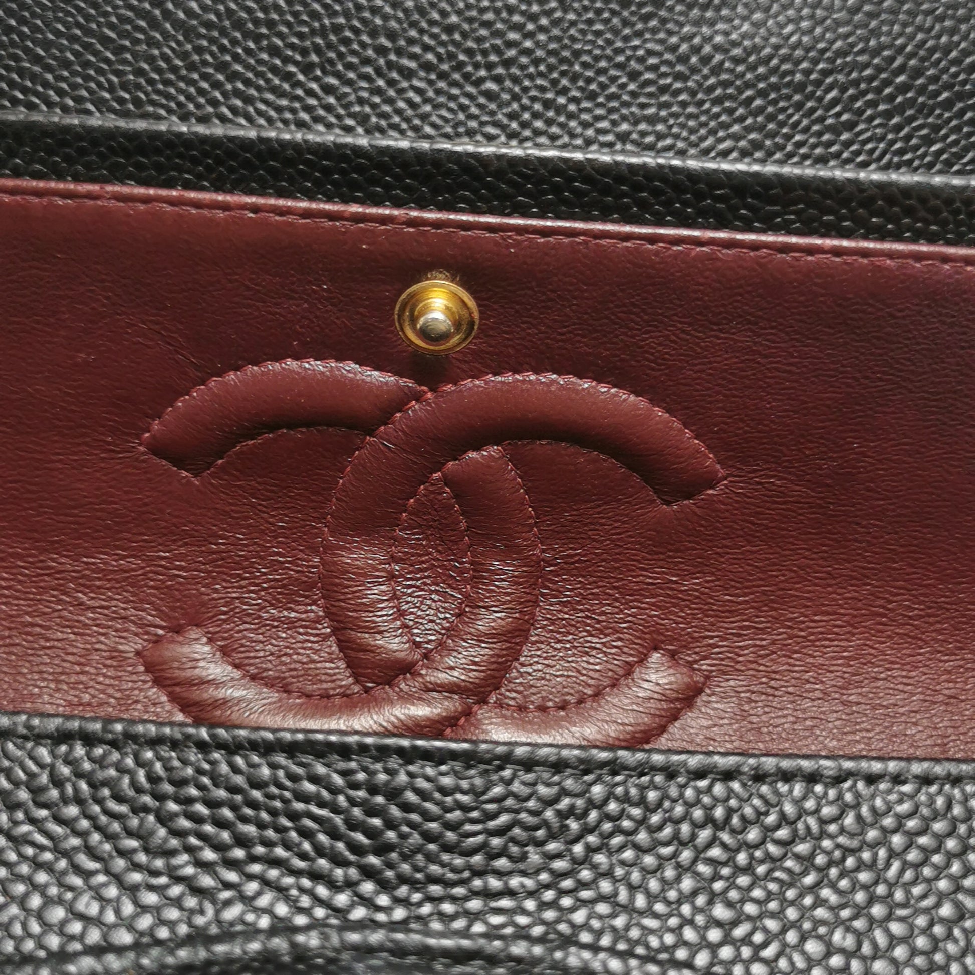 Chanel Classic Double Flap Medium Caviar GHW
