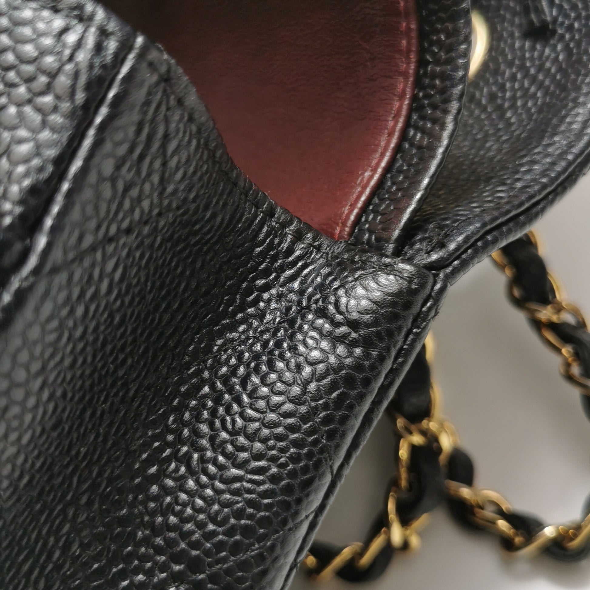 Chanel Classic Double Flap Medium Caviar GHW