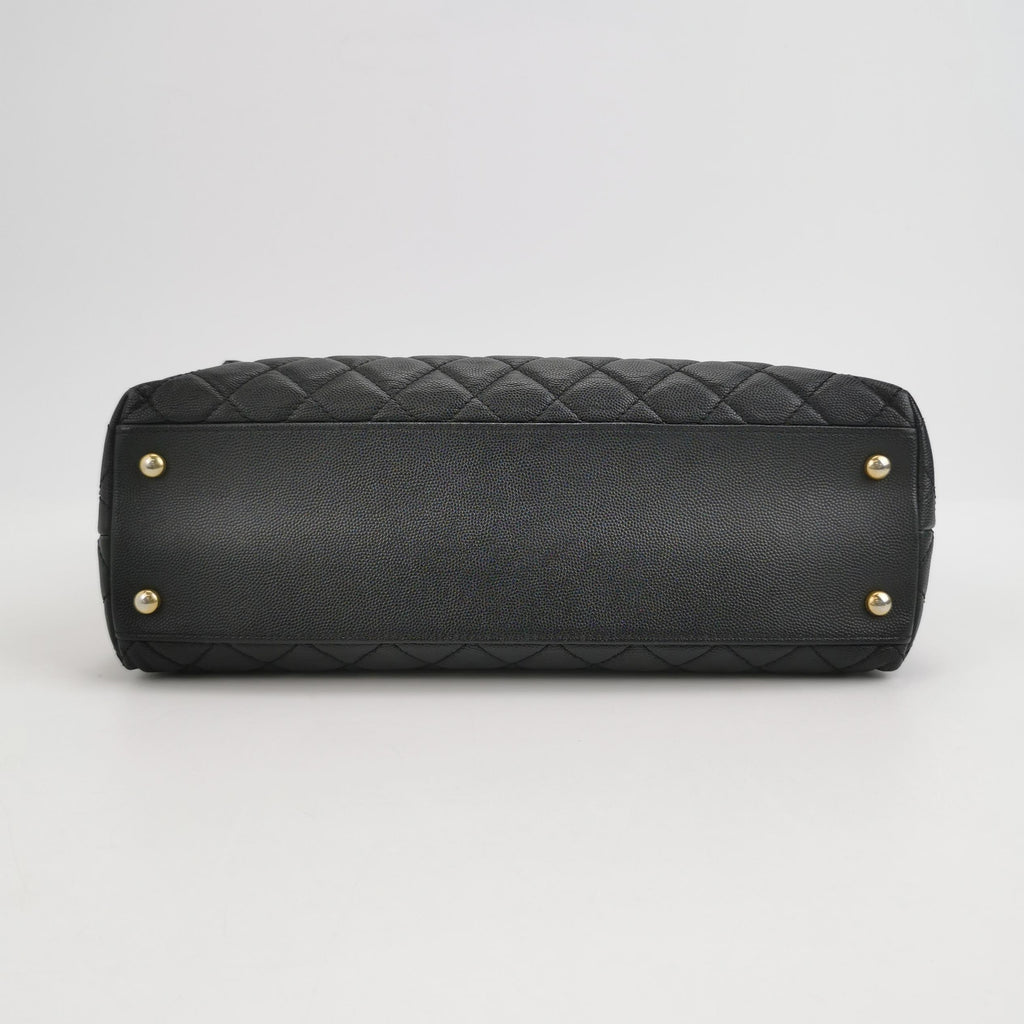 Chanel Coco Handle Maxi Caviar