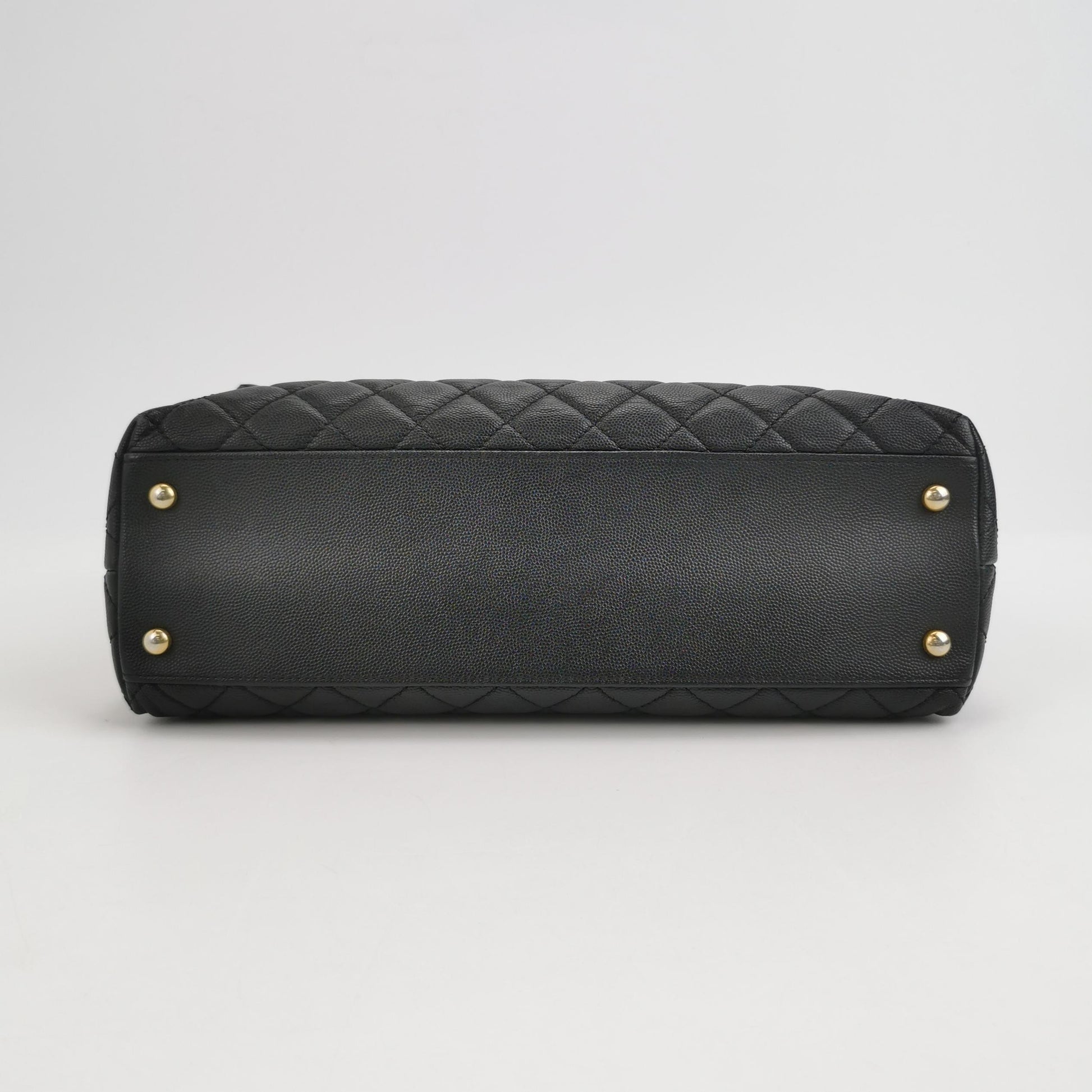 Chanel Coco Handle Maxi Caviar