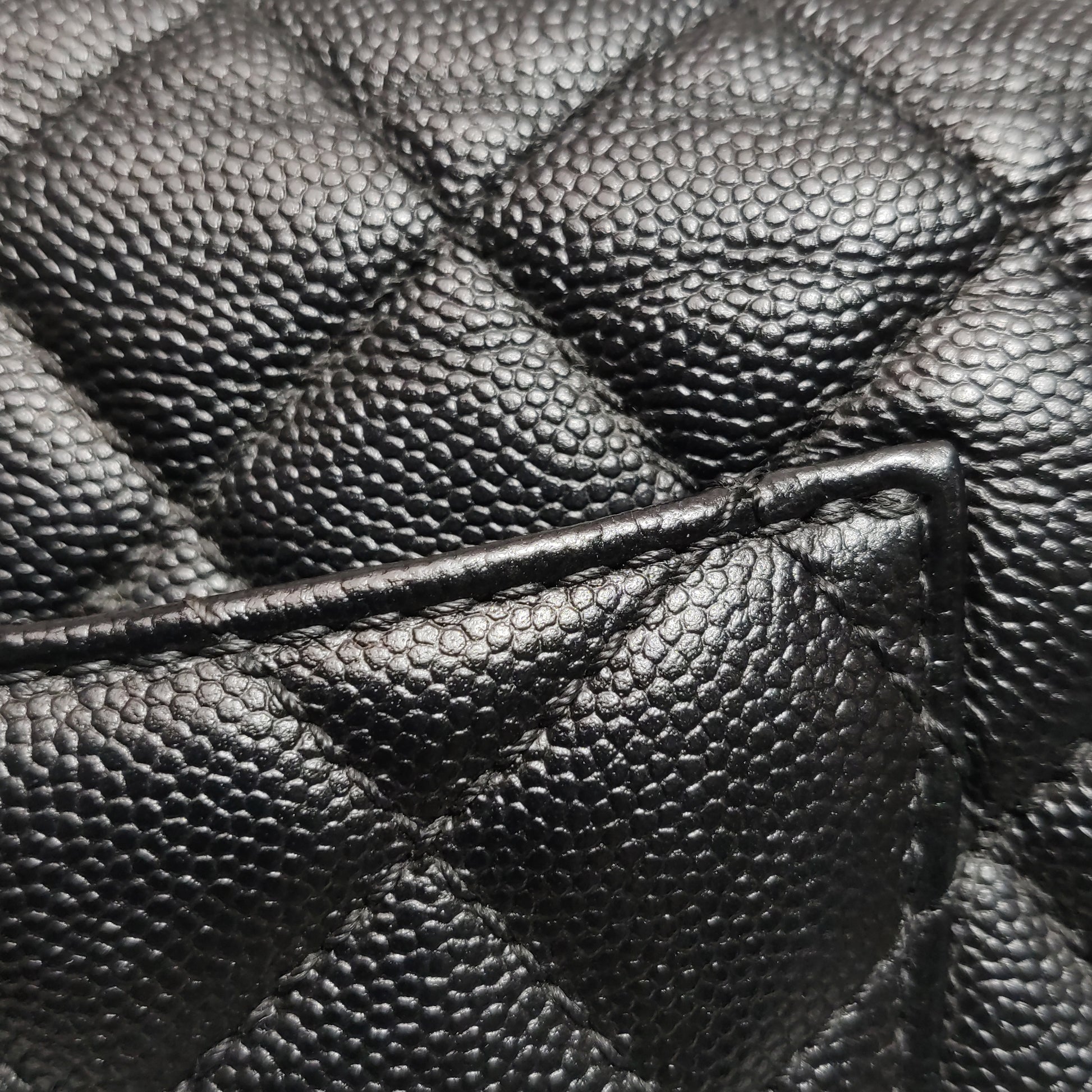 Chanel Coco Handle Maxi Caviar