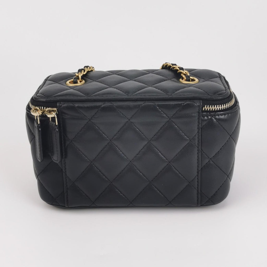Chanel Rectangle Vanity Case Pearl Crush