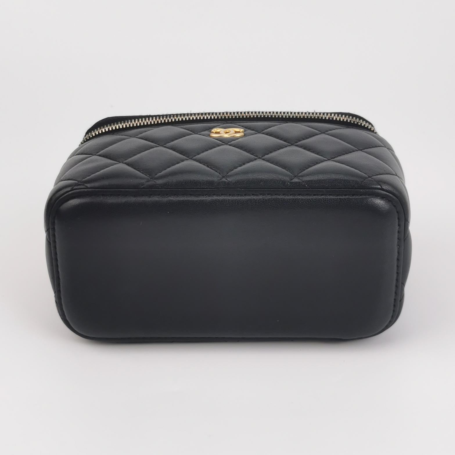 Chanel Rectangle Vanity Case Pearl Crush