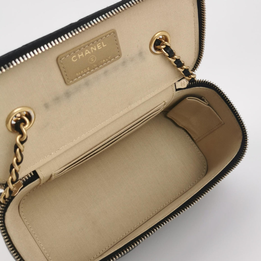 Chanel Rectangle Vanity Case Pearl Crush