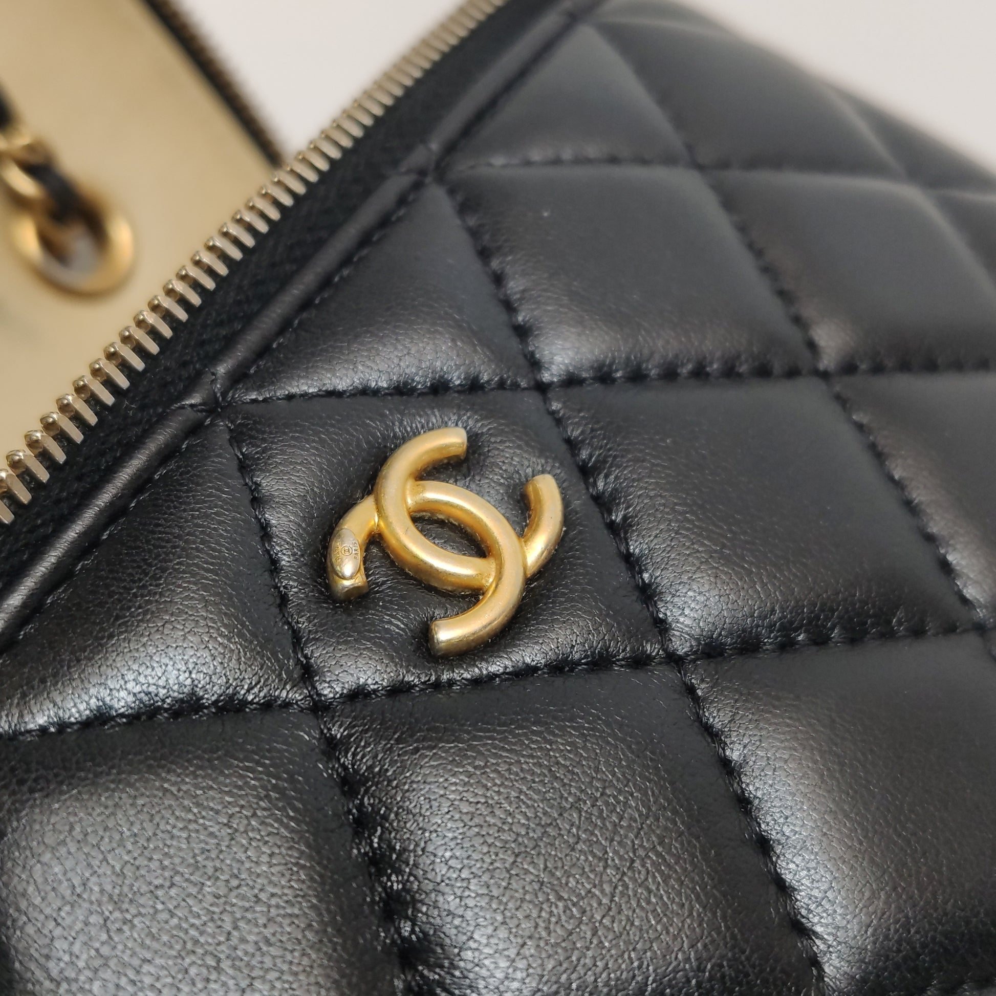 Chanel Rectangle Vanity Case Pearl Crush