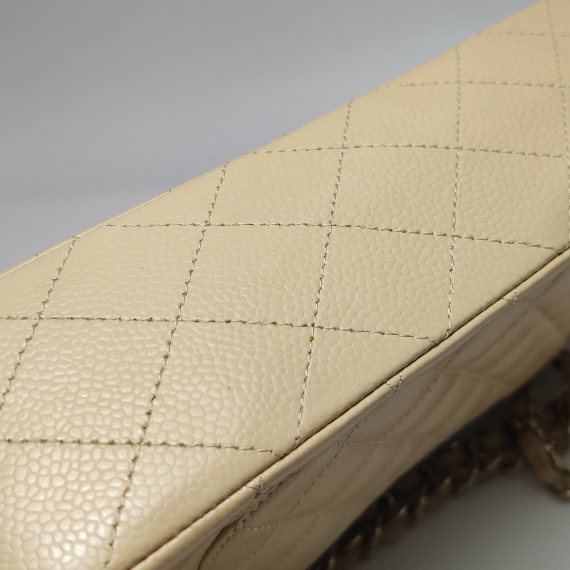 Chanel Classic Flap Medium Caviar Beige