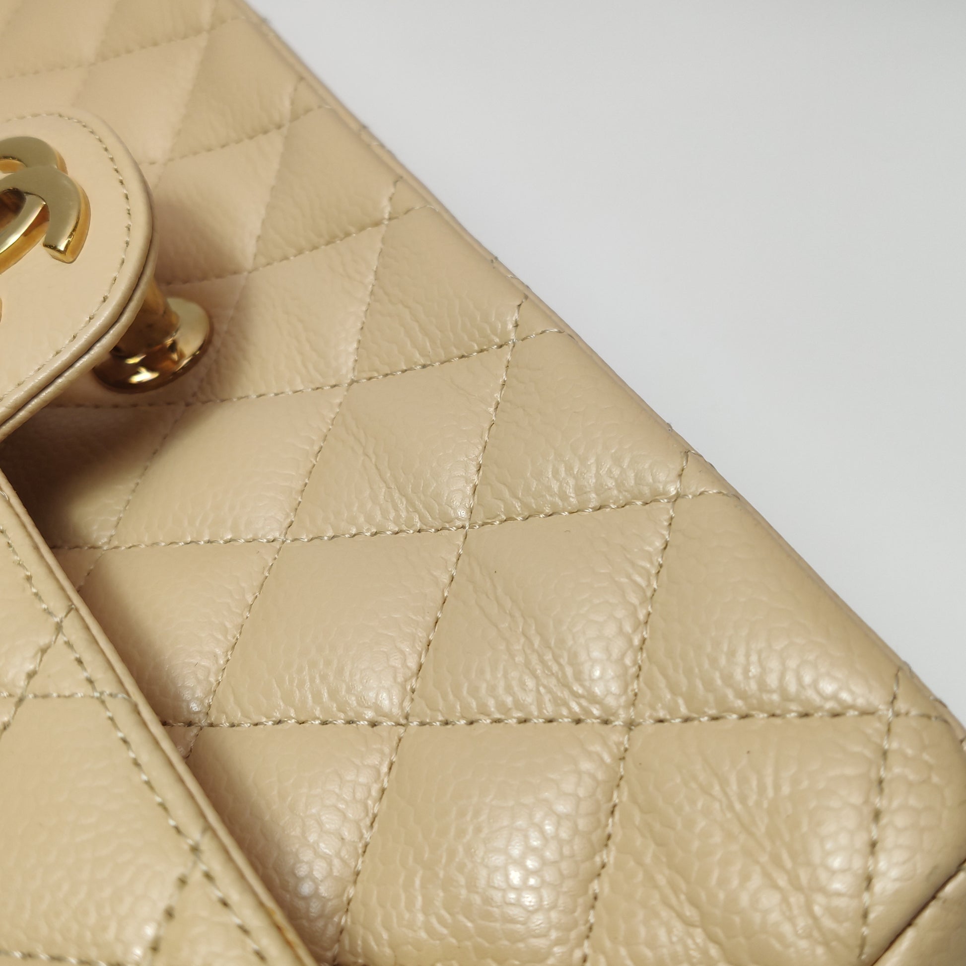 Chanel Classic Flap Medium Caviar Beige