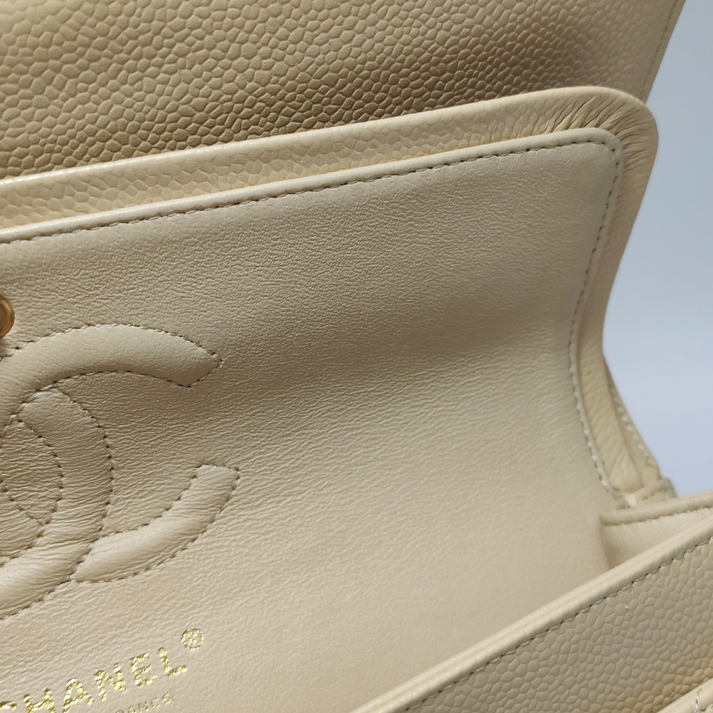 Chanel Classic Flap Medium Caviar Beige