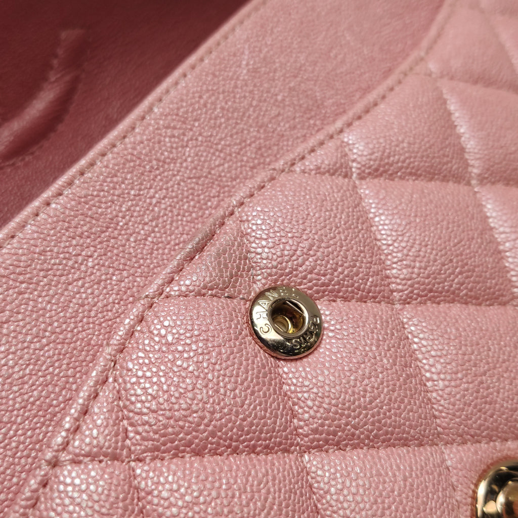Chanel Classic Flap Medium Caviar Pink