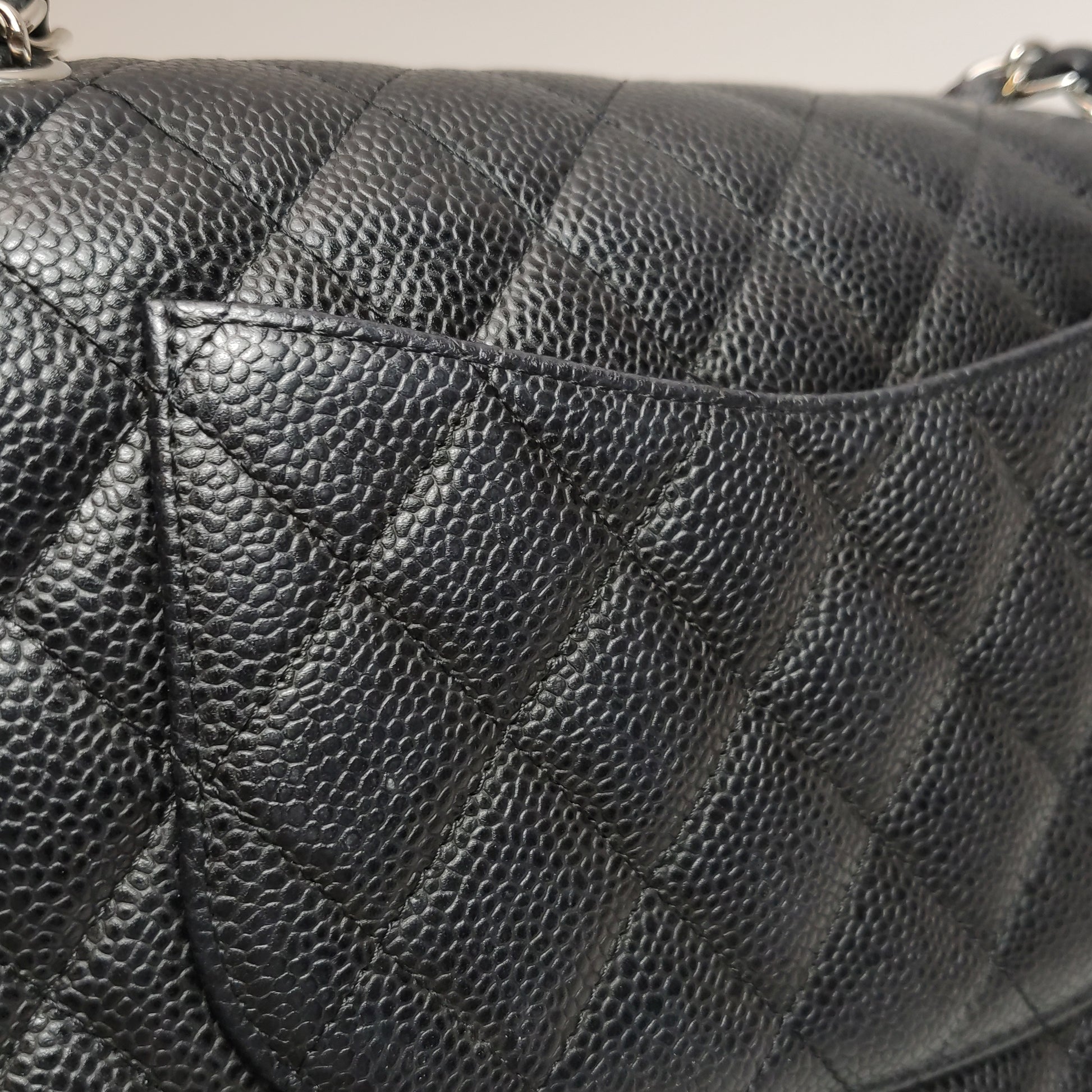Chanel Classic Flap Medium Caviar Silver Hardware