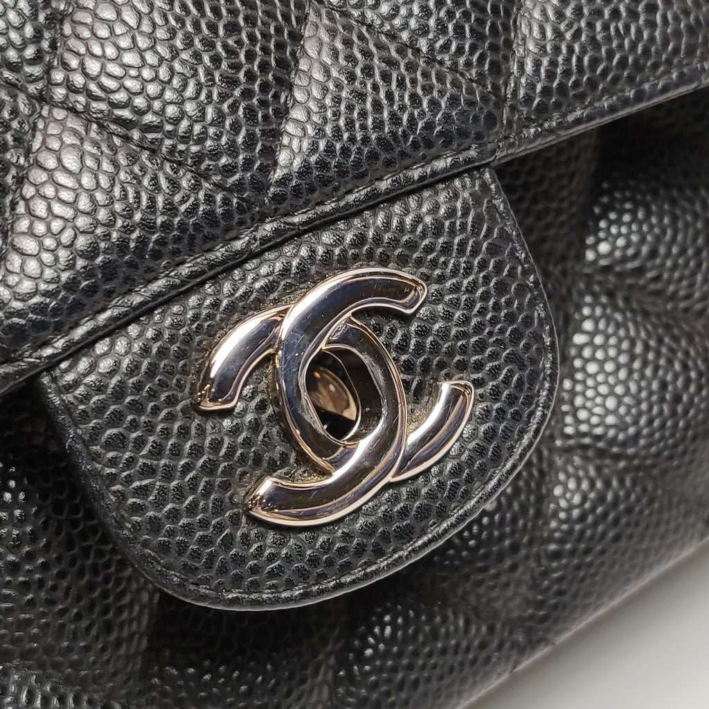 Chanel Classic Flap Medium Caviar Silver Hardware