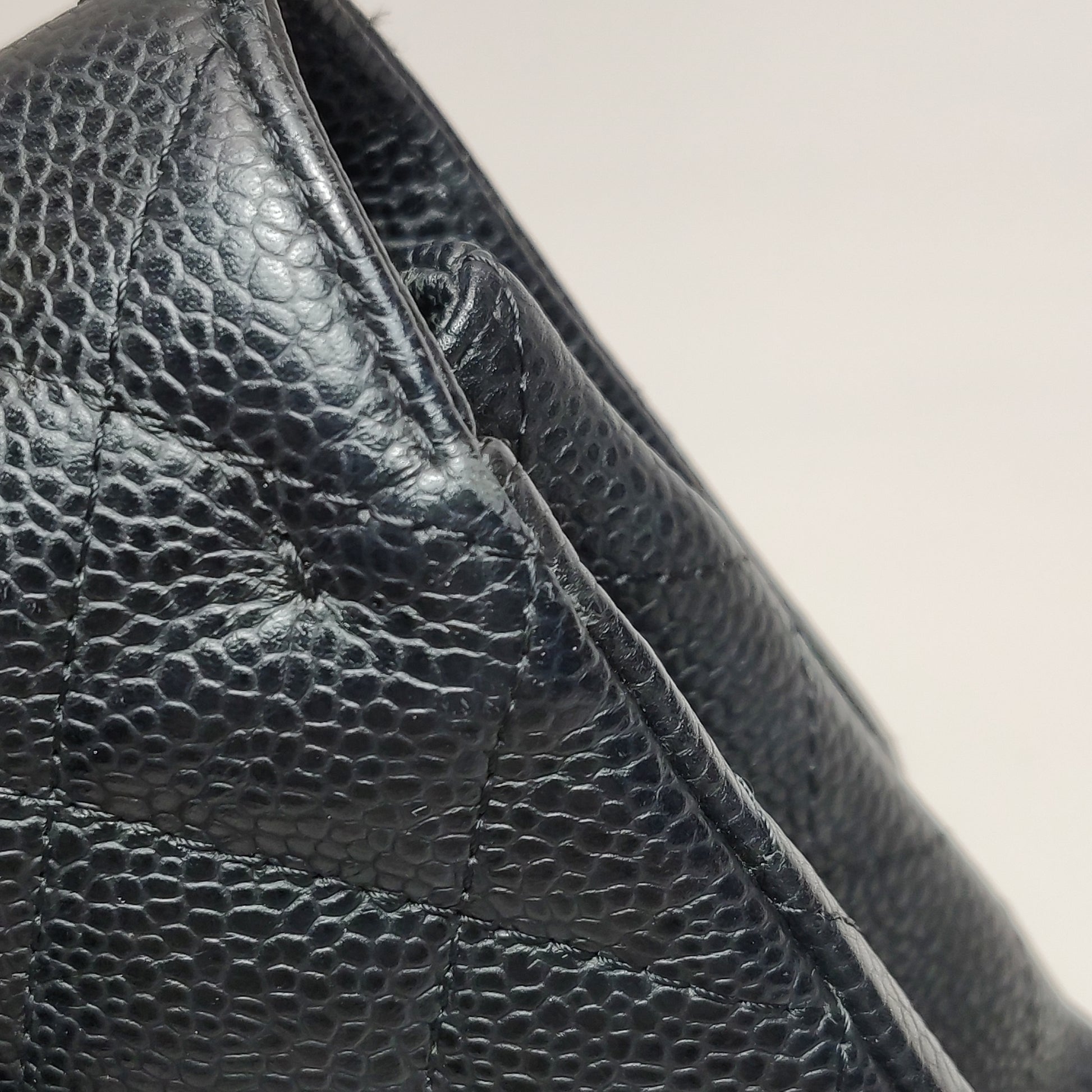 Chanel Classic Flap Medium Caviar Silver Hardware