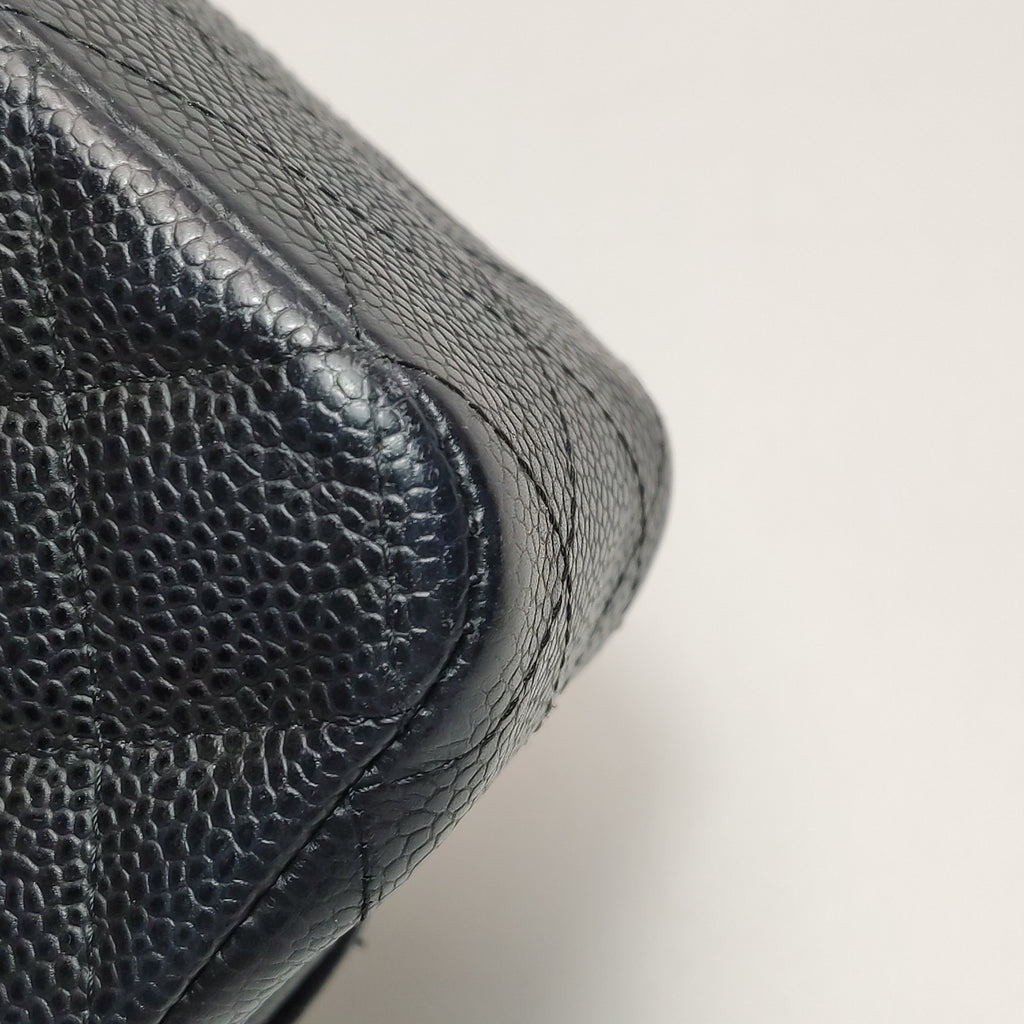 Chanel Classic Flap Medium Caviar Silver Hardware