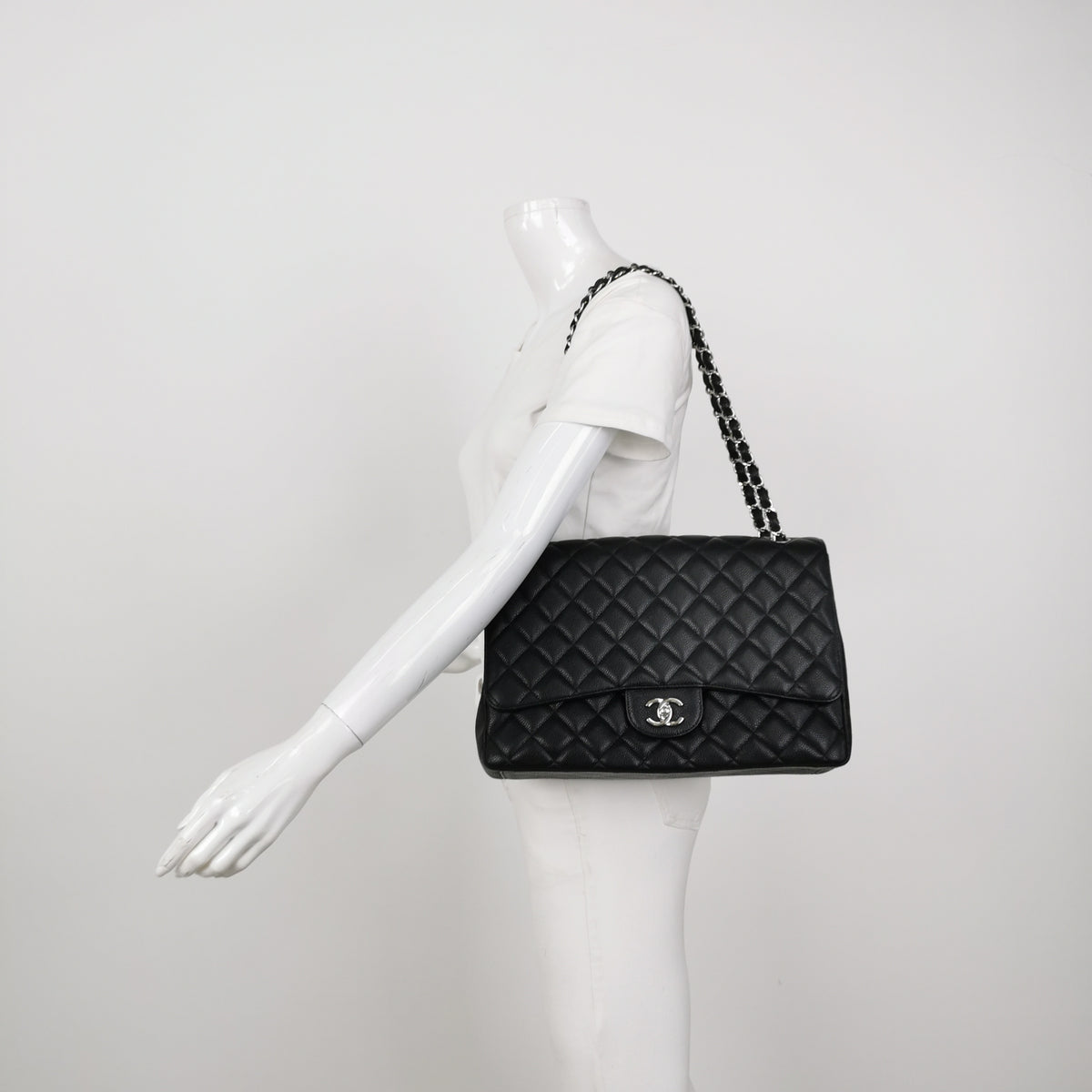 Chanel Maxi Flap Caviar Black SHW
