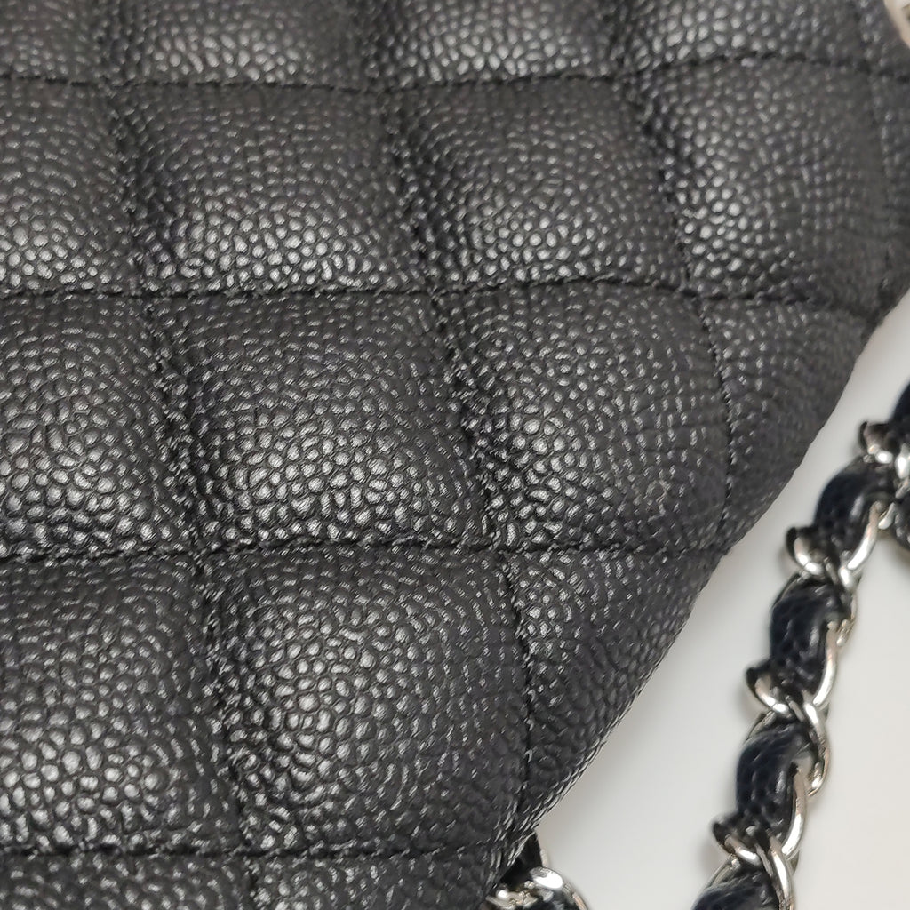 Chanel Single Flap Zipped Shoulder Bag Caviar