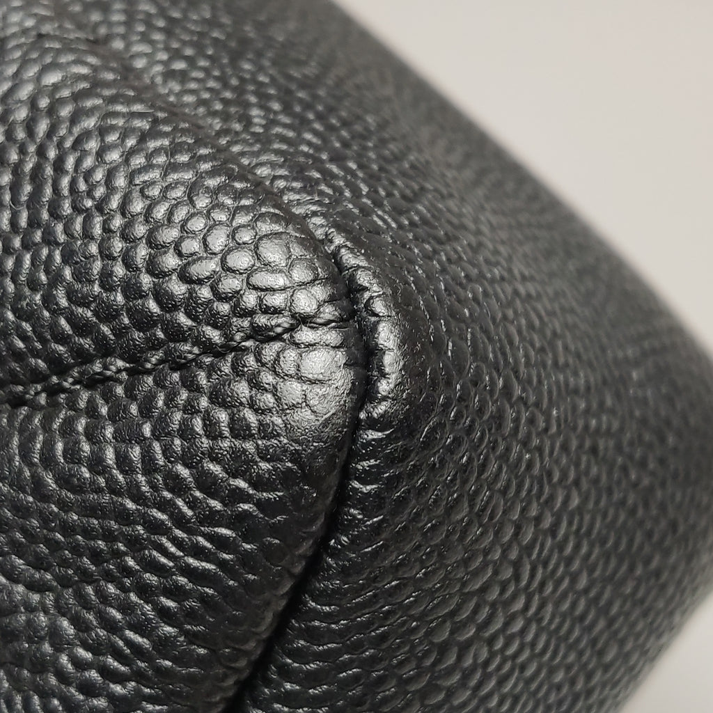 Chanel Single Flap Zipped Shoulder Bag Caviar