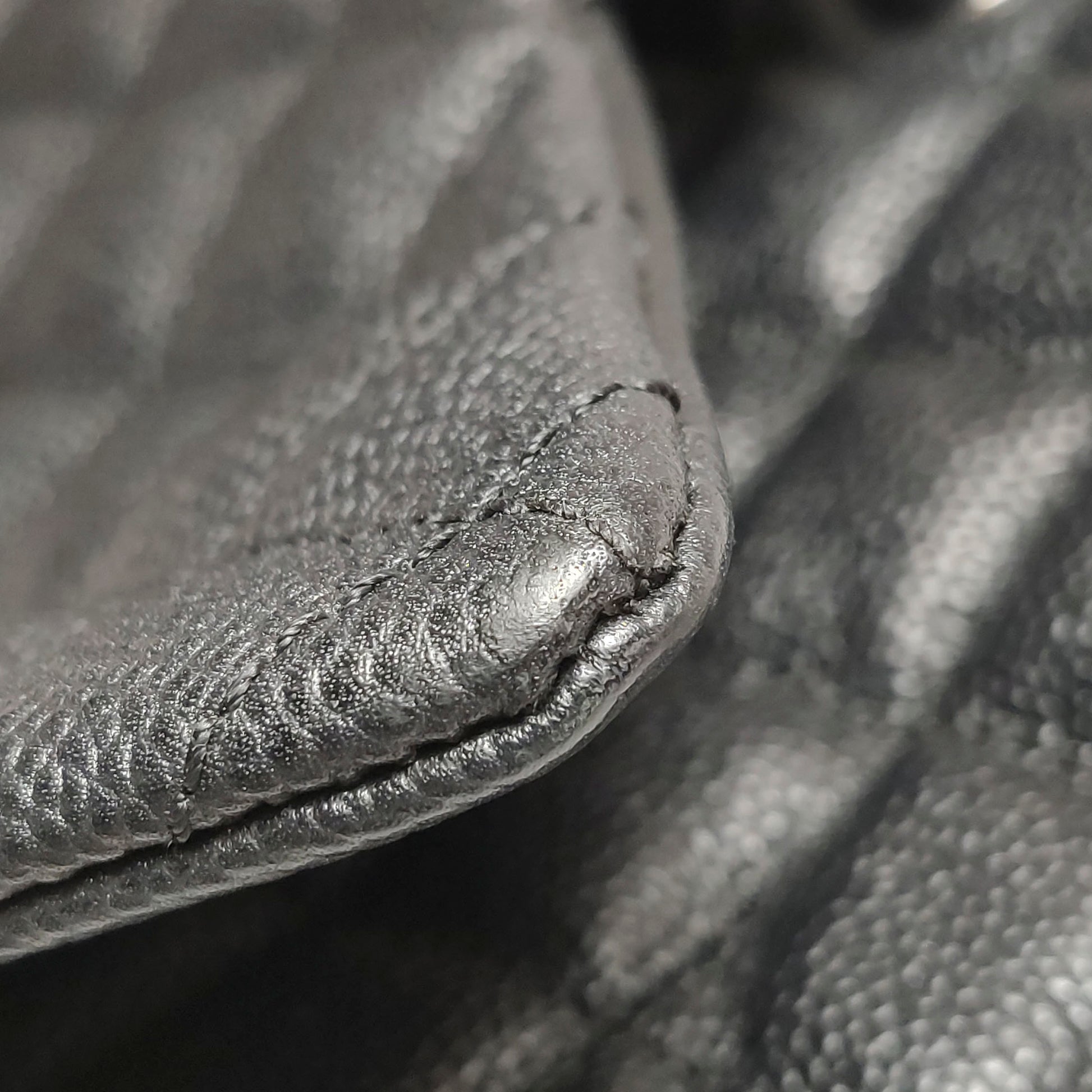 Chanel Single Flap Zipped Shoulder Bag Caviar