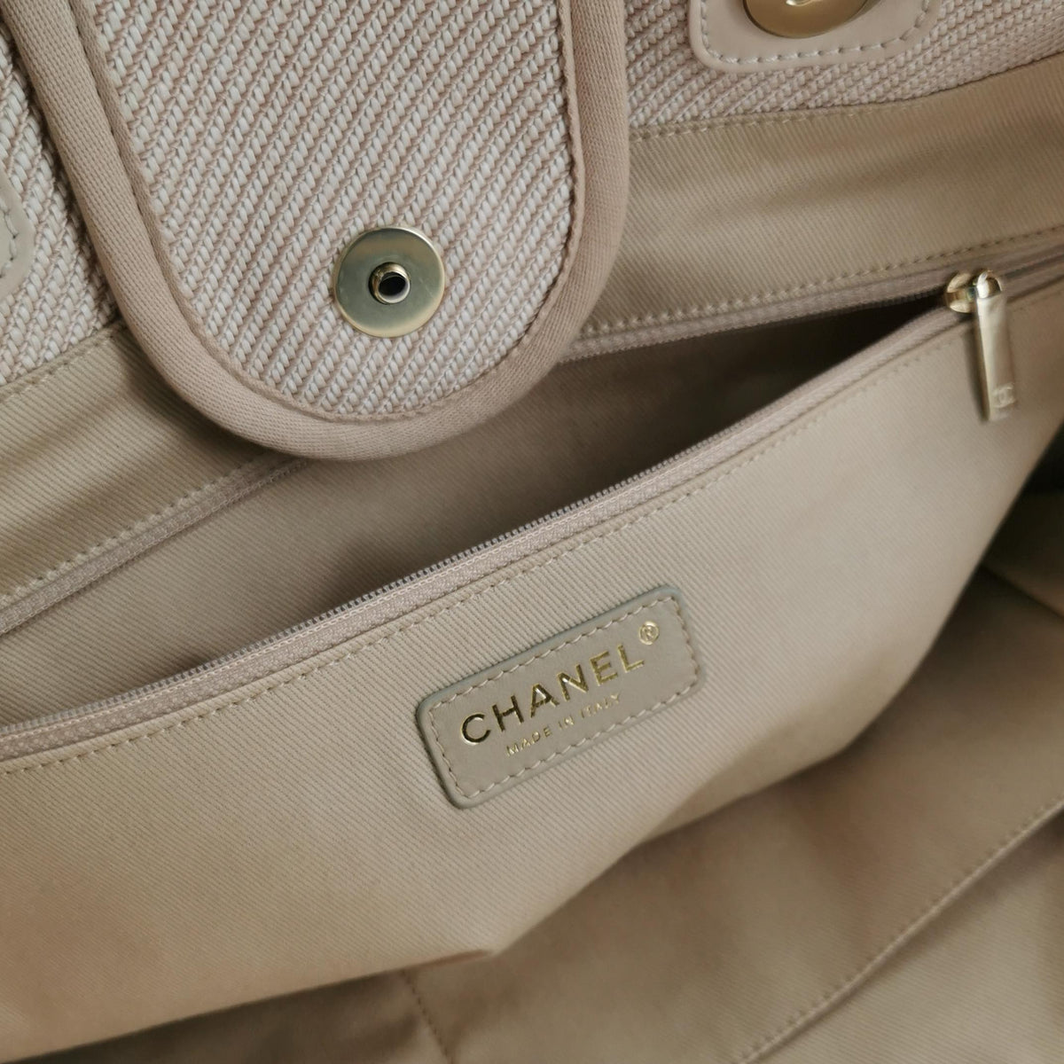 Chanel Deauville Medium Tote Top Handle Pink