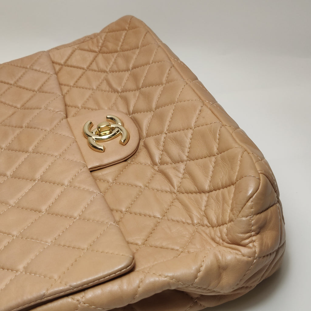 Chanel Single Flap Maxi Beige Lambskin