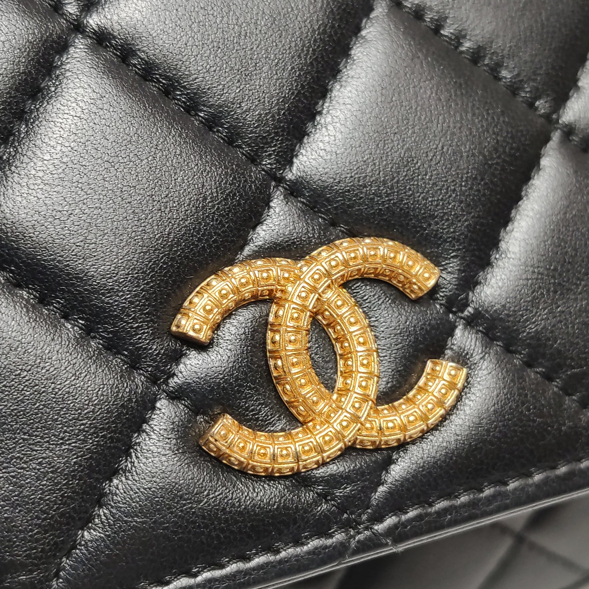 Chanel Wallet on Chain Lambskin Seasonal CC Logo