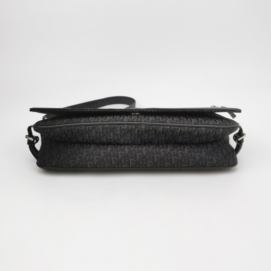 Dior Oblique Trotter Street Chic Shoulder Bag