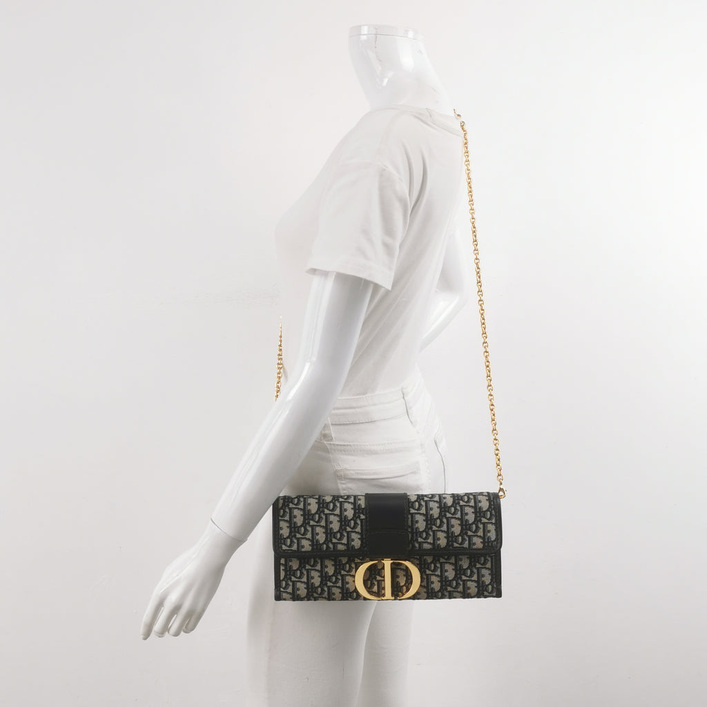 Dior 30 Montaigne Oblique Canvas Chain Clutch