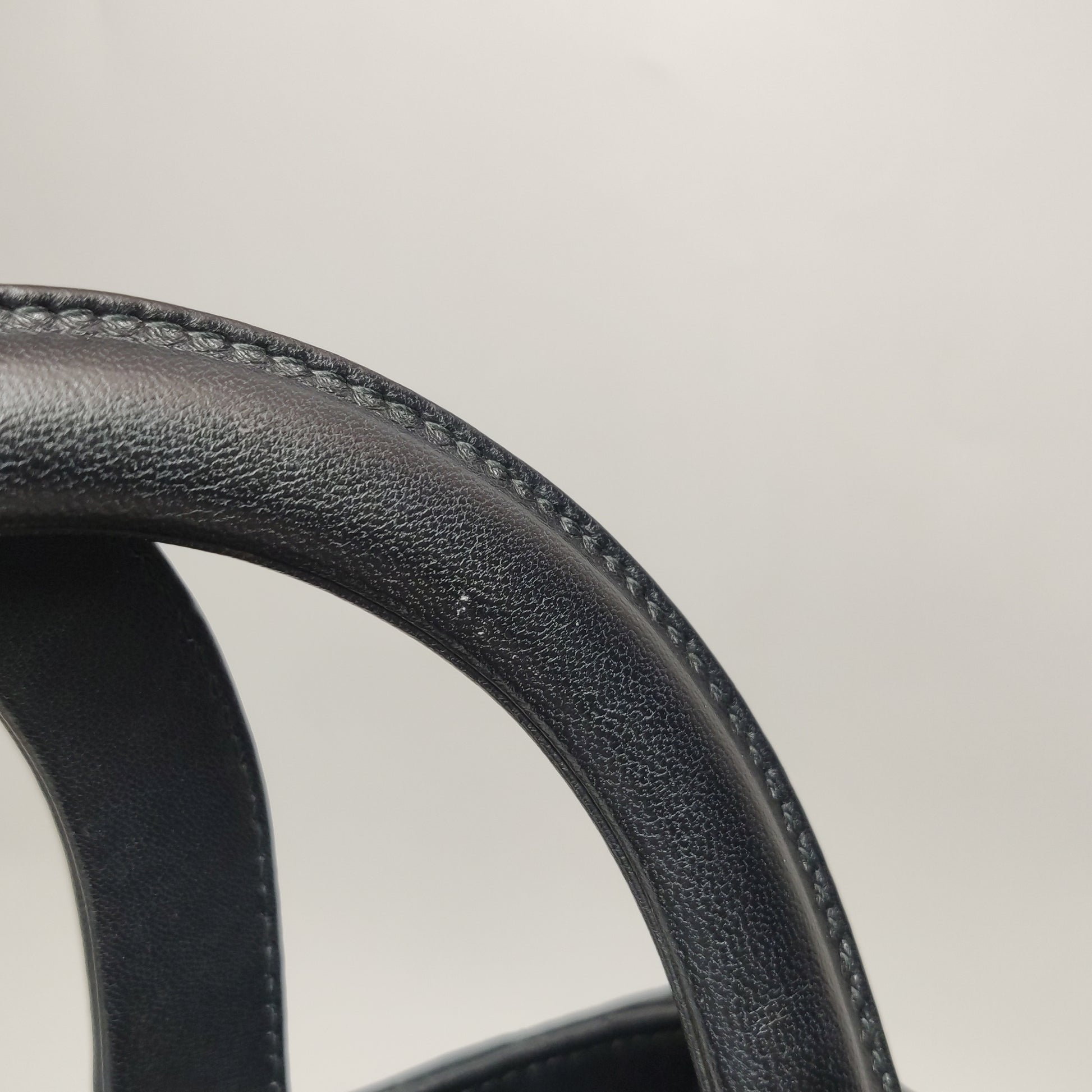 Lady Dior Medium Black GHW