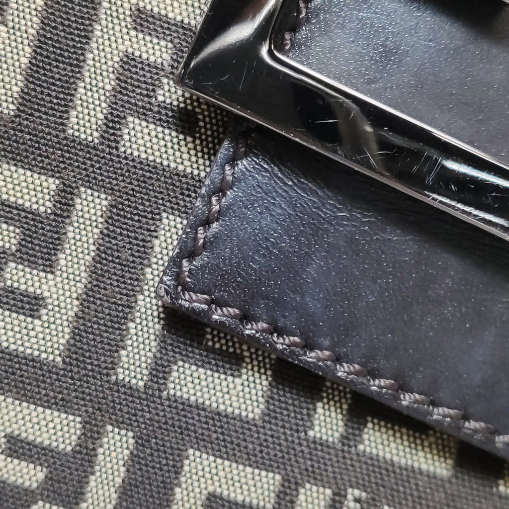 Fendi Zucchino Baguette Hobo Brown