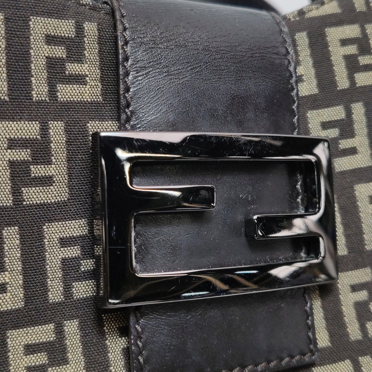 Fendi Zucchino Baguette Hobo Brown