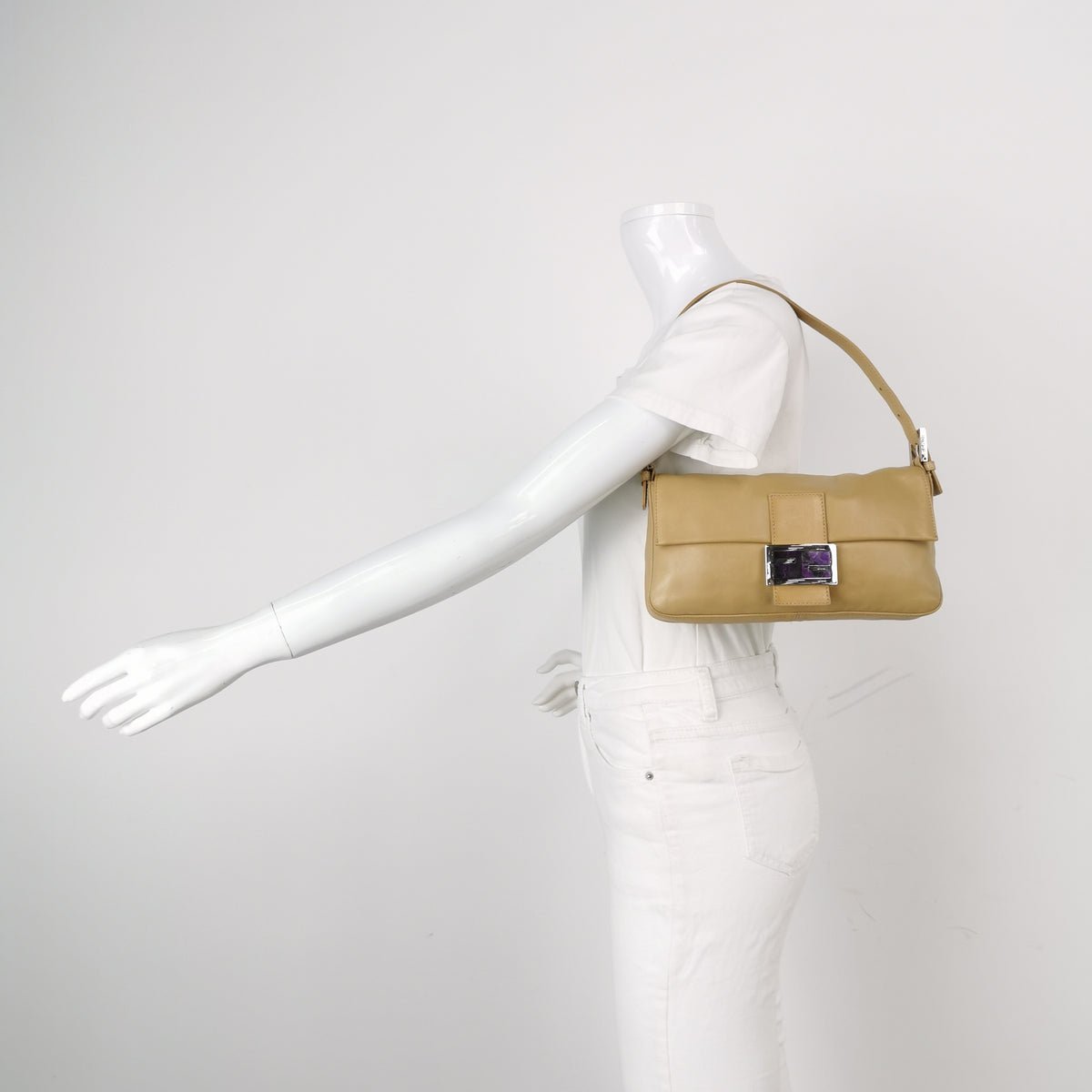 Fendi Smooth Leather Baguette Beige