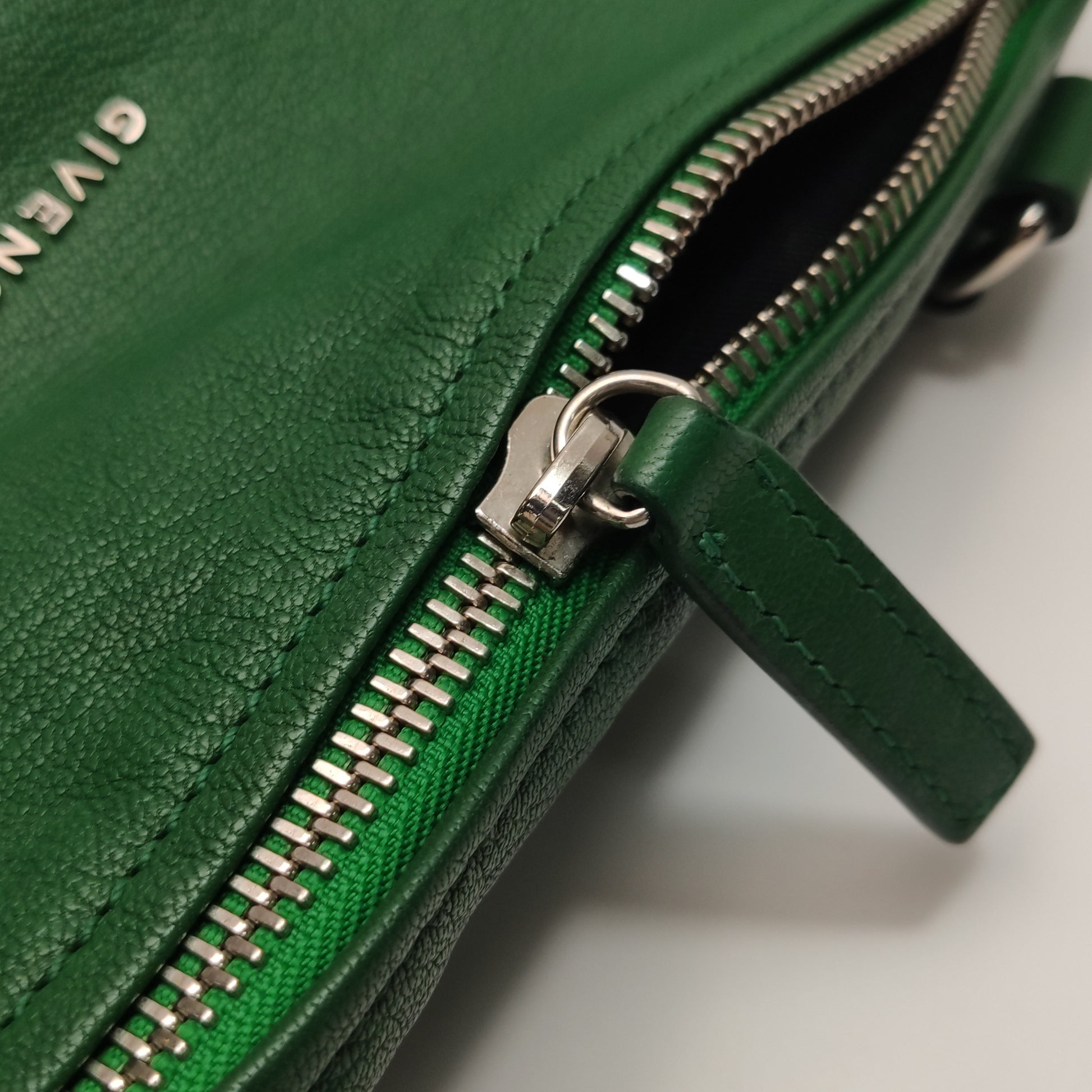 Givenchy Pandora Medium Green