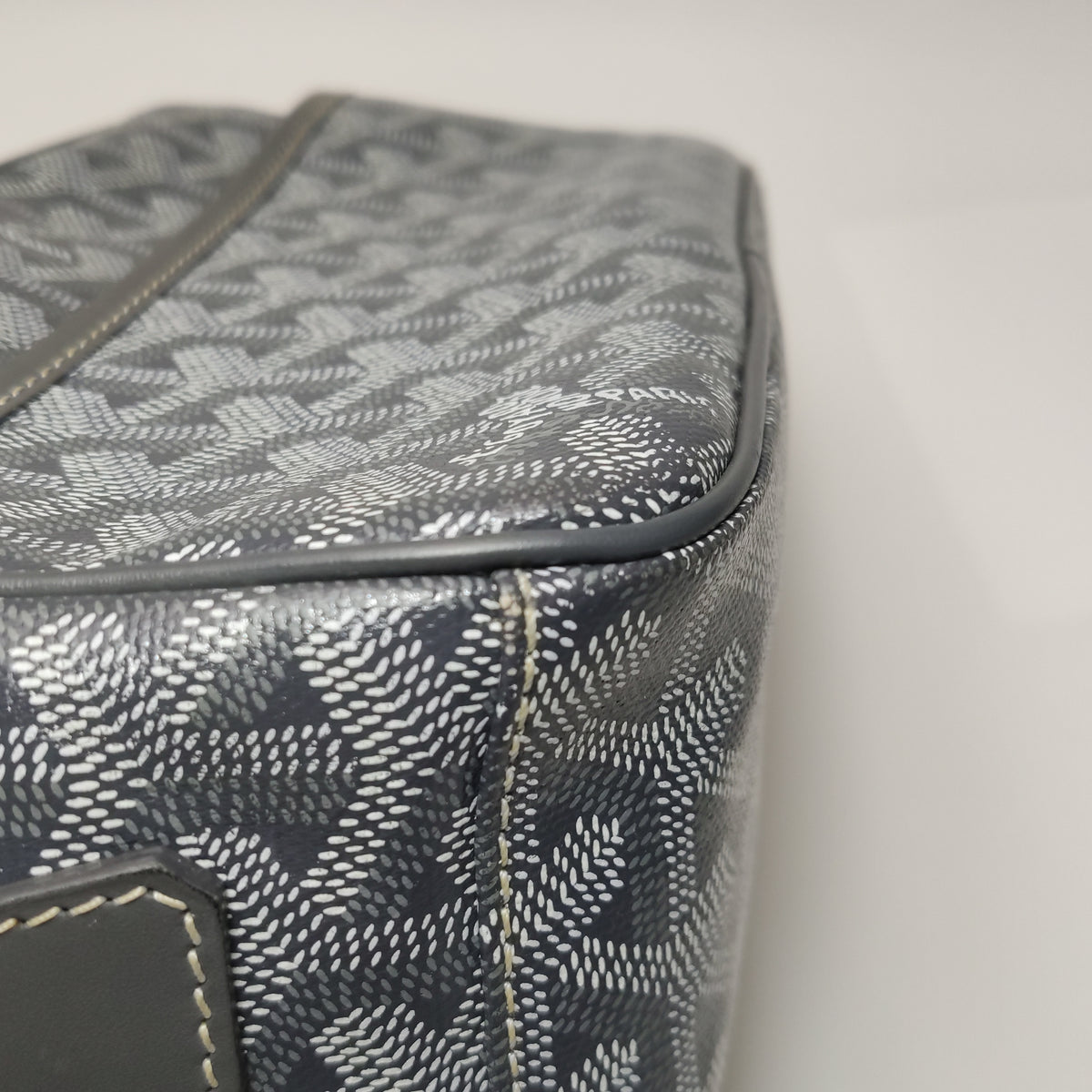 Goyard Cap Vert Crossbody Gray