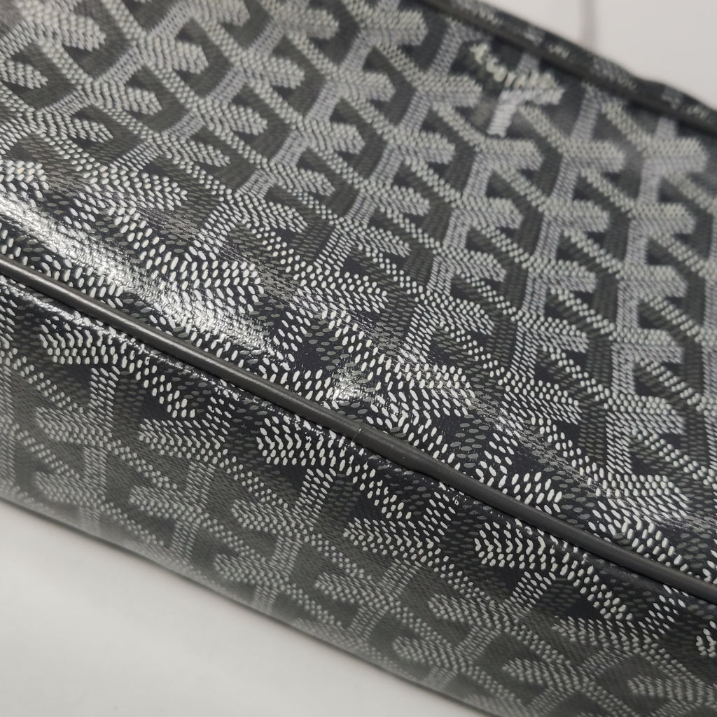Goyard Cap Vert Crossbody Gray
